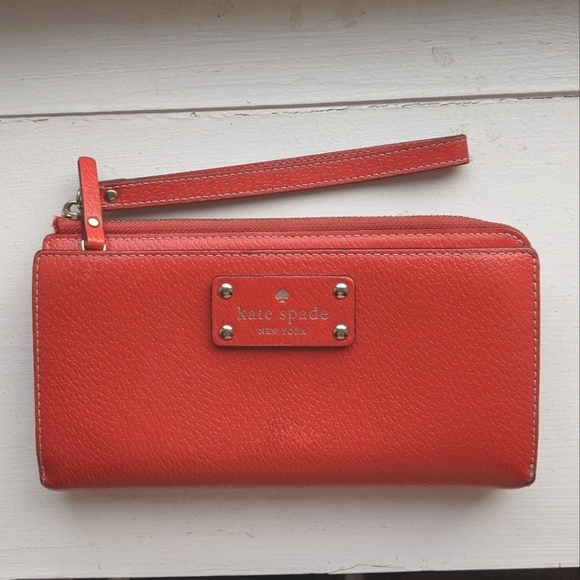 Kate Spade Red Wallet Wristlet Pink & Tan Lining - Picture 1 of 14